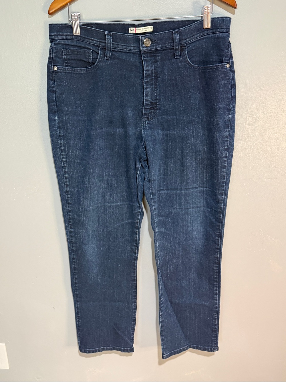 LEE STRAIGHT LEG WOMEN’S JEANS 14Short